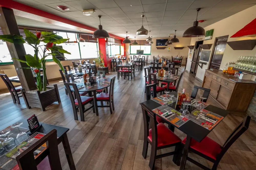 restaurant-interieur (1)